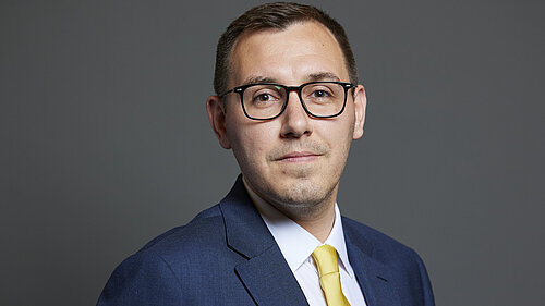 Tom Gordon MP's official Parliamentary portrait