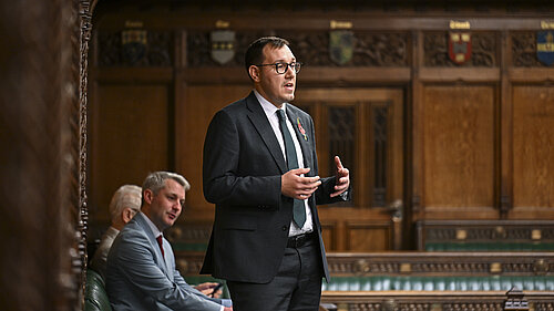 Tom Gordon speaking in the chamber